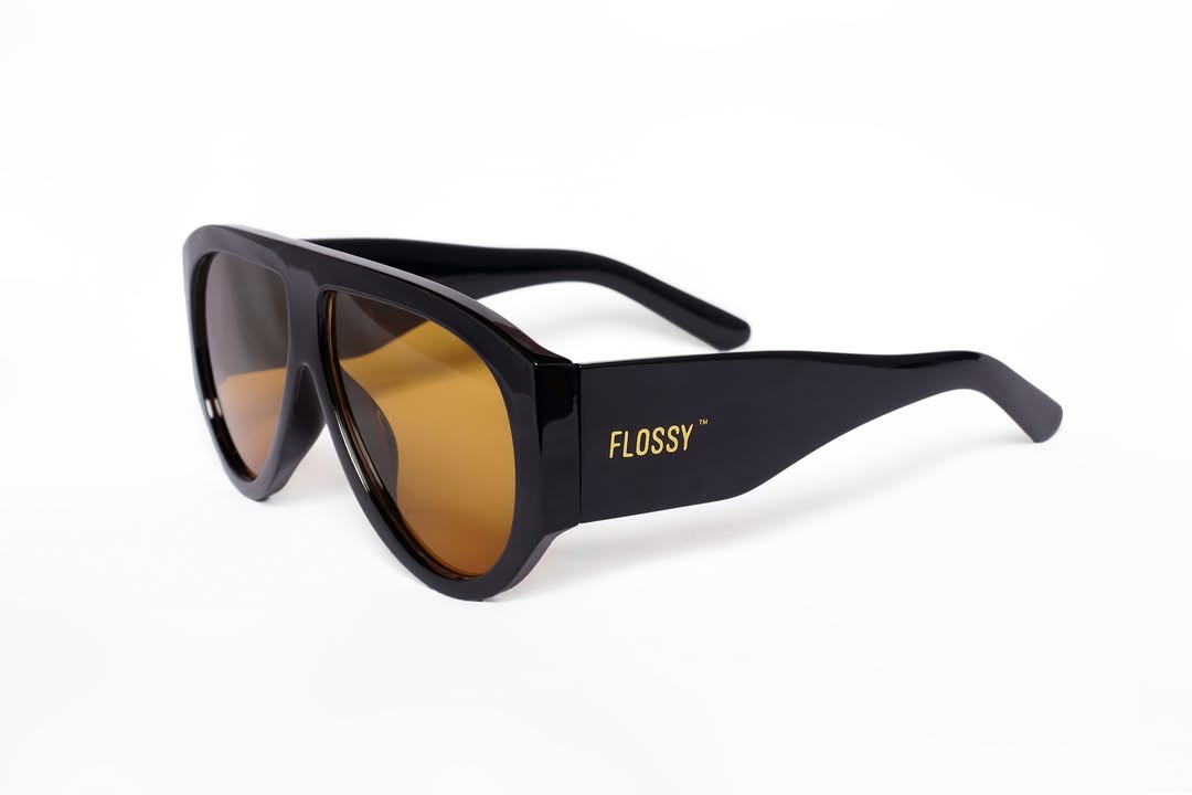 Tanned Signature look