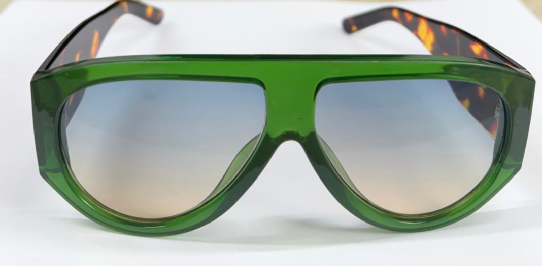  

 Moxie symbolising courage, determination, and spirited confidence

Rubber elements at the temples for subtle style and comfort

Lightly tinted lenses for a sophisticated touch

UV 400 protection to shield your eyes from harmful rays

A bold, resilient